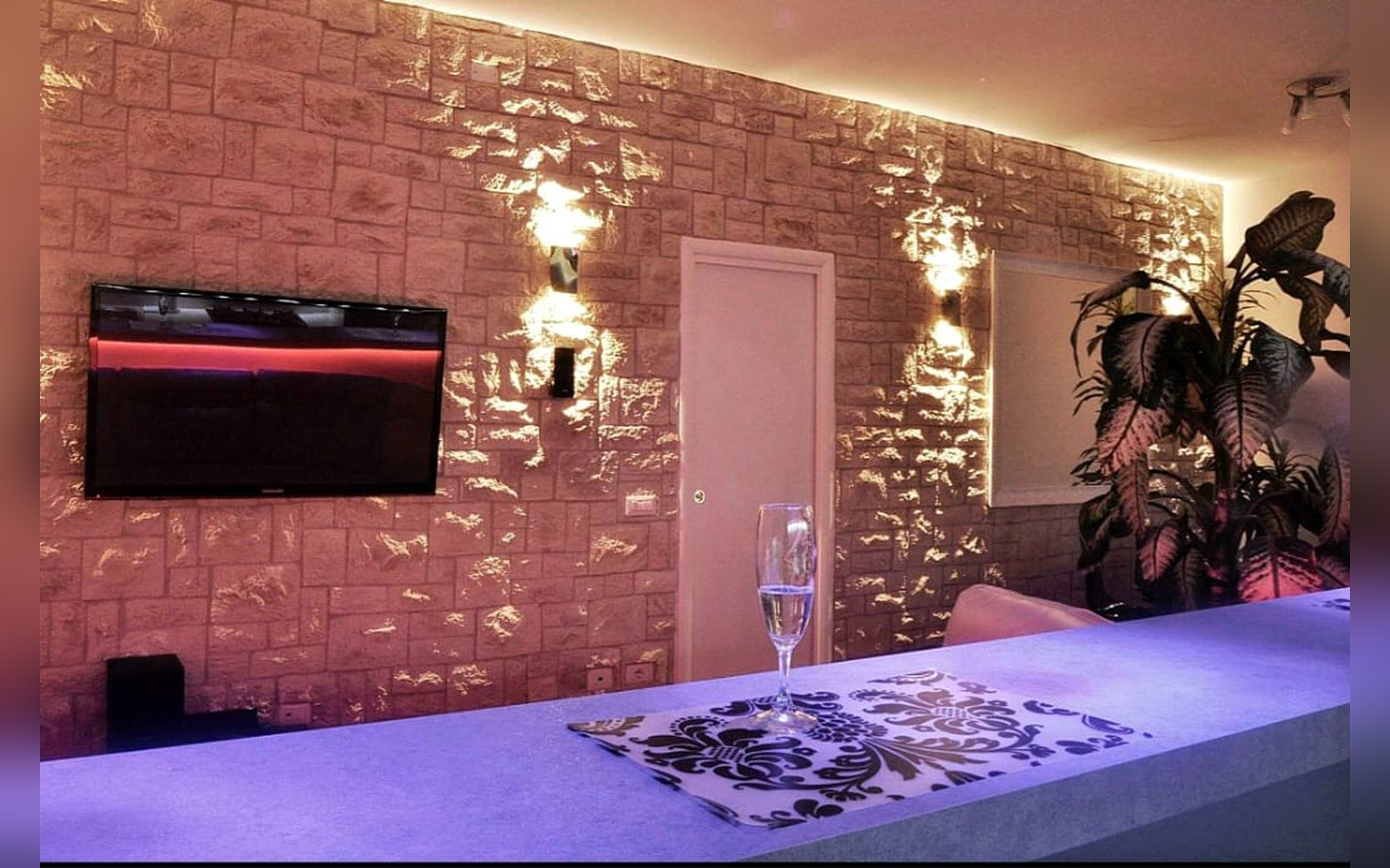 Reggio Emilia Central Design Apartment, Reggio Emilia